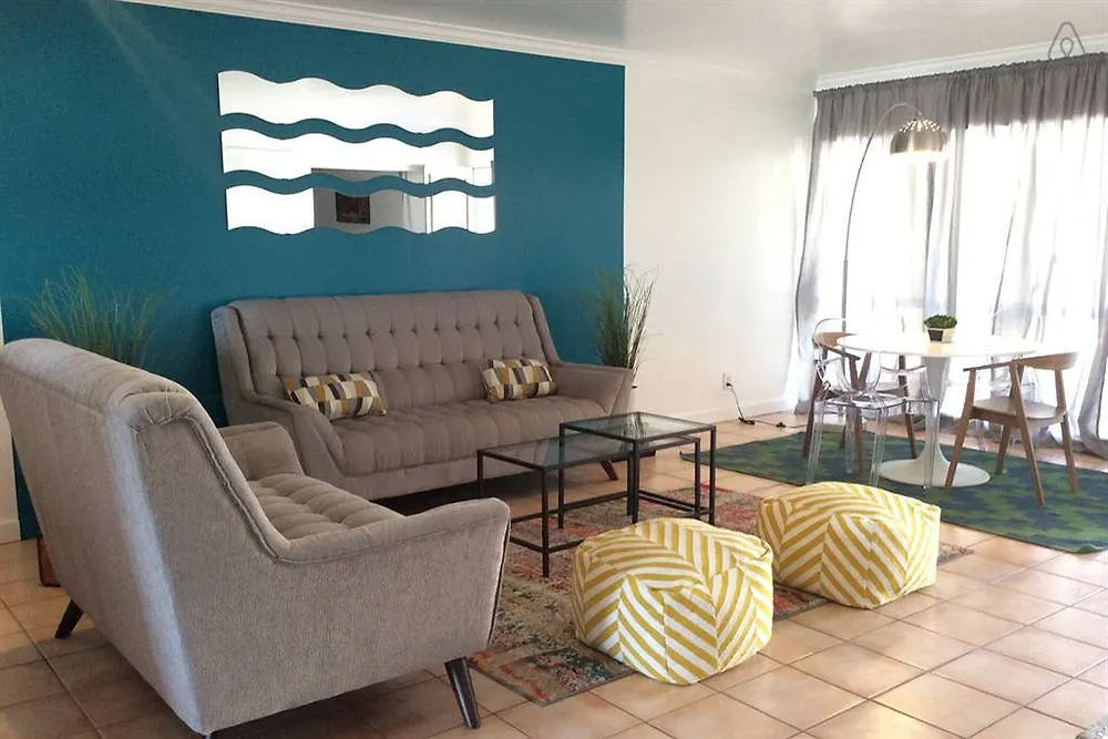 Spacious Downtown Condo 팜 스프링스 2*,